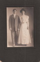 Ben & Grace Mace wedding photo