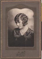 Margaret Mace senior photo