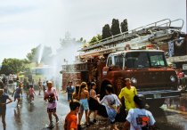 1990 Eagle Fun Days Wet Pedestrians