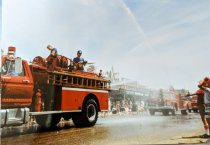 1990 Eagle Fun Days Cooling the Crowd 2