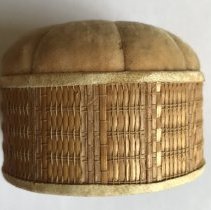 Detail of the poplarware cloth weave