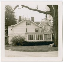 F85.26.12d: southwest view