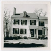 F85.26.33E: south view