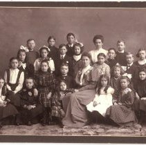 Elementary school class, George Sisson, et al.