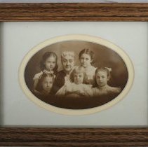 Sara Ann Hamilton Sisson & Granddaughters