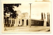 Willits Grammar School on Pine Avenue