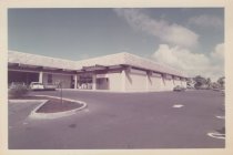 Exterior view of Kress building and adjoining mall