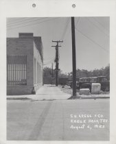 Black and white photograph of Kress side alley