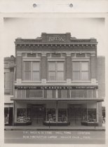 Black and white photograph of Kress store front