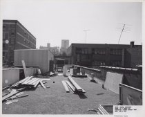 Black and white photograph of Kress store under construction
