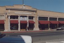 Petaluma, California - streetscape