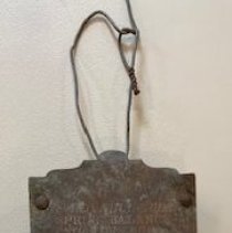 Scale for measuring grain up to 30 pounds.