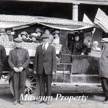 Boulder men leaving for WWI, 1917.