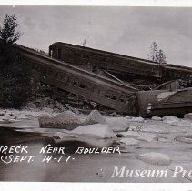 GNRR wreck near Boulder in 1917.