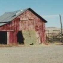 Murphy barn in the Boulder Valley.
