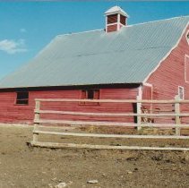 John Heide barn in the Boulder Valley.