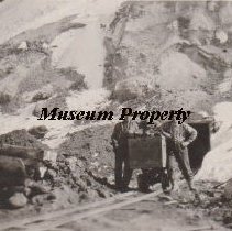Miners outside of Leaser's Tunnel at Comet Mine.
