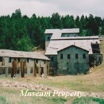 Comet Mill and bunkhouse.