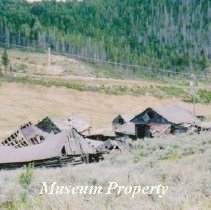 House and barn in Comet, Montana