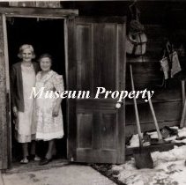 Amanda Saari & Hilma Waara