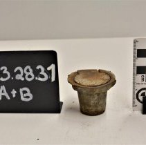 1983.28.31ab (1) Scale