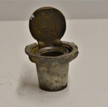 1983.28.32ab (7) Open