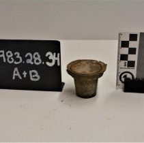 1983.28.34ab (1) Scale