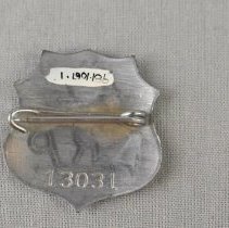 1981.1067.1 (2) Back