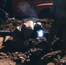 A2024_000_052_108_pipeline, Welding (1957)