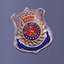 Closed Bradge with gold tone Crest