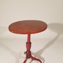 Oval top tripod table, ca. 1815