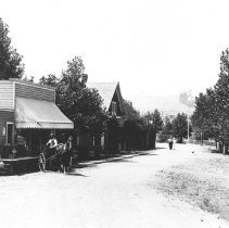Neyland's Store in Liberty Lake ca 1910