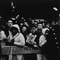 Marliyn Monroe Fans on Broadway (8)