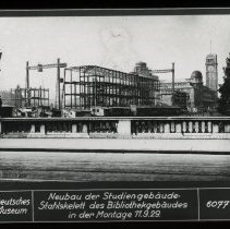 Image of the construction of a new library building in the assembly.
