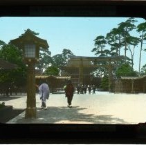 Meiji shrine entrance