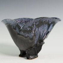 1992.16457 Roseville Capri-3