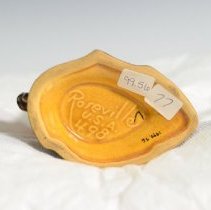 1999.56 Roseville Pinecone-3