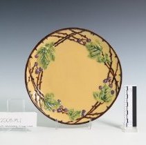 2008.15.1 Roseville Blackberry Dinnerware-4