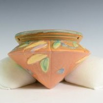 2011.013.003 Roseville Futura-2