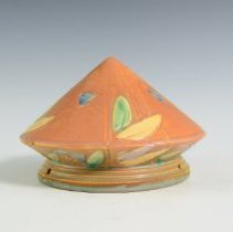 2011.013.003 Roseville Futura-4