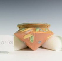 2011.013.003 Roseville Futura-1