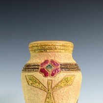 Mostique Vase with Stylized Daisy Motif