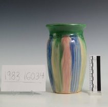 1983.16034 Hull Pottery Company-4