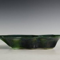 Fic2021.026 Hull Pottery Company-1