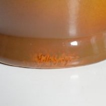 2005.108 Roseville Pottery Company-3