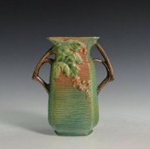 1965.11247a Roseville Pottery Company-2