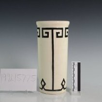 1991.15775 Brush-mccoy Pottery Company-9