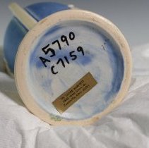 1991.15790 Brush-mccoy Pottery Company-8