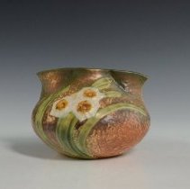 1976.12656 Roseville Pottery Company-2