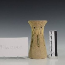 1976.12662 Roseville Pottery Company-4